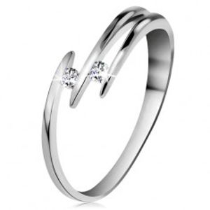 Briliantový prsten z bílého 14K zlata - dva blýskavé čiré diamanty, tenké linie ramen BT178.24/30