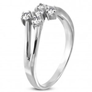 Ocelový prsteň stříbrné barvy s pěti čirými zirkony D17.14