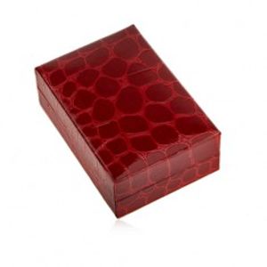 Dárková krabička na náušnice, krokodýlí vzor, tmavě červený odstín U24.1