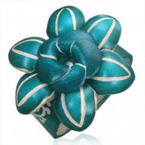 Kožený náramek - tmavě zelený 3D květ s ozdobnými zářezy O3.16