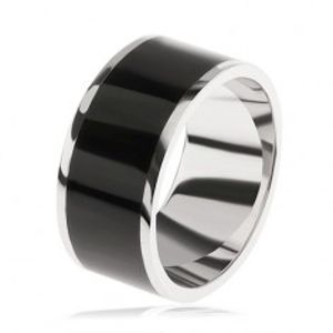 Lesklý prsten ze stříbra 925, černý dekorativní pás uprostřed S82.04