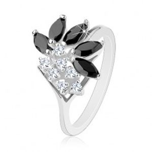 Lesklý prsten stříbrné barvy, čiré zirkony, černá broušená zrnka R32.29