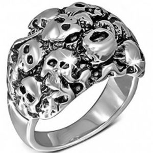 Lesklý stříbrný ocelový prsten - shluk lebek BB6.5