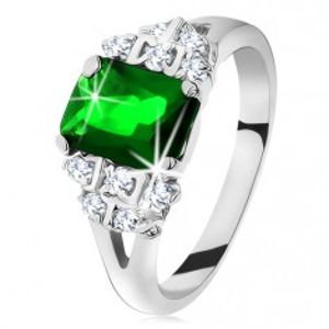 Blýskavý prsten ve stříbrné barvě, smaragdově zelený zirkon, rozdělená ramena G11.02