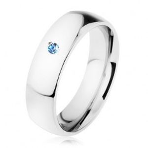 Prsten z oceli, stříbrný odstín, zrcadlově lesklý povrch, světle modrý zirkon HH10.9