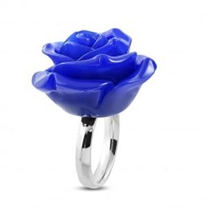 Ocelový prsten - lesklý kroužek a pryskyřicová růže v tmavě modrém odstínu J08.08