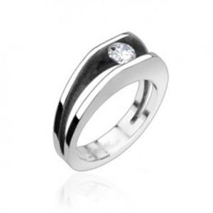 Ocelový prsten s 5 mm zirkonem D13.2
