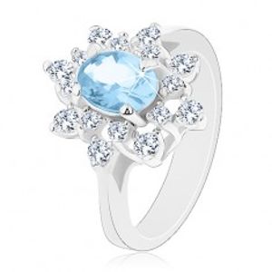 Prsten ve stříbrné barvě, světle modrý oválný zirkon, čiré zirkonové lupínky G04.17
