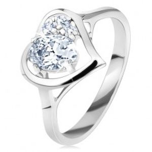 Prsten ve stříbrném odstínu, lesklý obrys srdce s oválem, čiré zirkonky G09.30