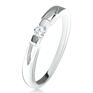 Prsten z čirým kulatým zirkonem, trojúhelníkové výřezy, stříbro 925 - Velikost: 55