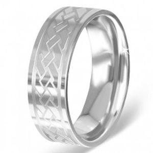Stříbřitý prsten z chirurgické oceli s gravírovaným keltským uzlem B3.6