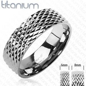 Titanový snubní prsten vzor hadí kůže - Velikost: 57