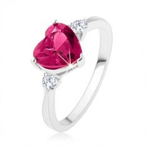 Zásnubní prsten - růžové zirkonové srdce, dva čiré kamínky, stříbro 925 SP42.19