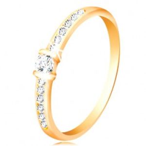 Zlatý prsten 14K - čirá třpytivá ramena, vyvýšený kulatý zirkon čiré barvy GG57.30/37
