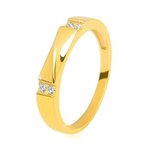 Zlatý prsten ve 14K zlatě - čiré zirkony, lesklá vlnka, hladká ramena, 3,5 mm - Velikost: 62